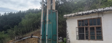 新工藝、新技術(shù)：可供幾千人使用，適合農(nóng)村飲水的凈水設(shè)備——百色雅長(zhǎng)鄉(xiāng)浸沒(méi)式一體化超濾設(shè)備安裝成功！